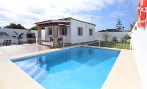 Chalet en Conil con piscina